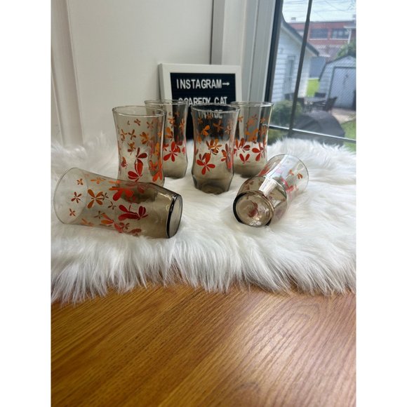 Vintage butterfly black drinking glasses orange red funky 70s cottagecore - Picture 3 of 5